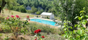 Villa de 2 chambres avec piscine privee jardin amenage et wifi a Sisteron